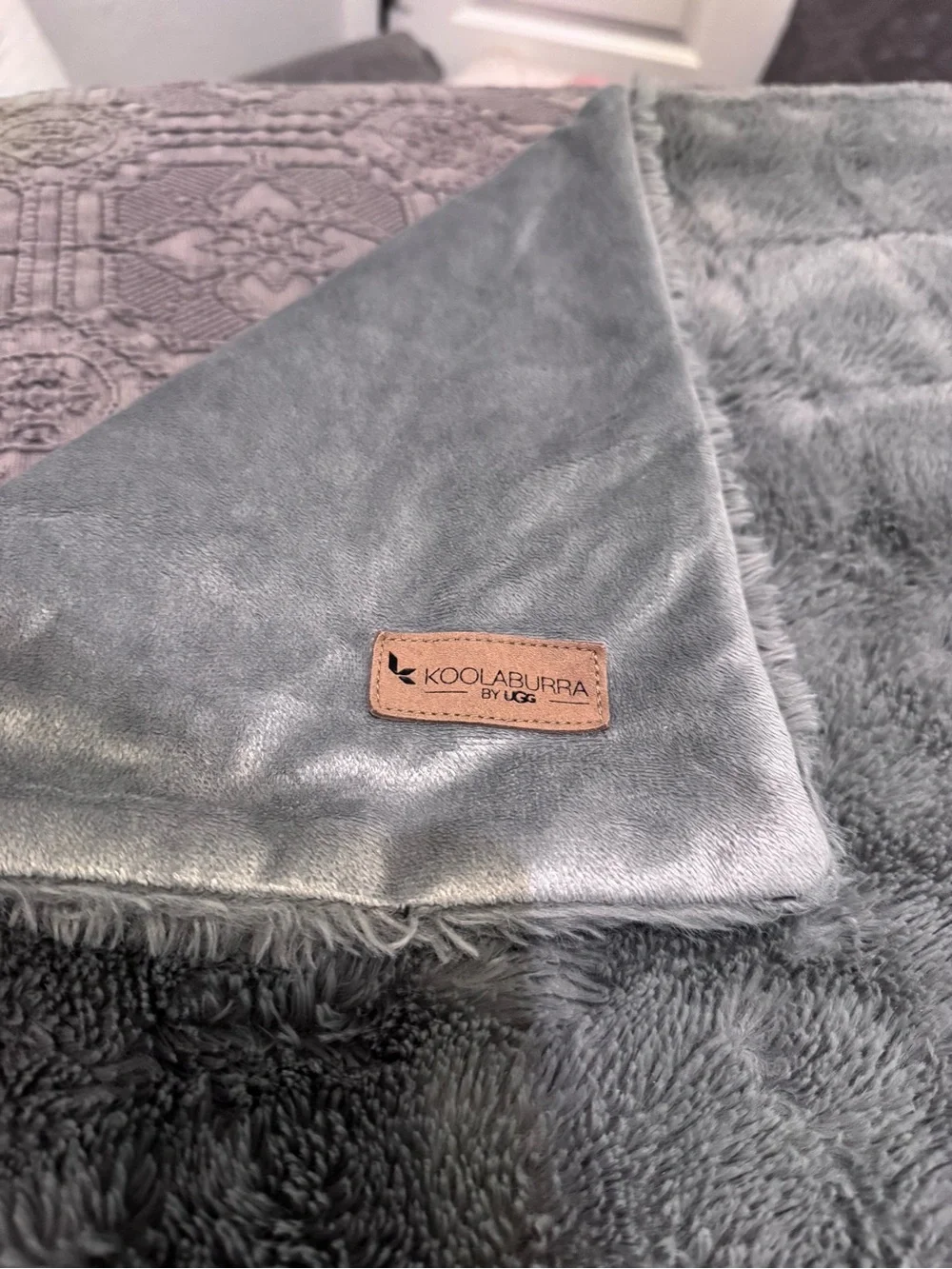 Koolaburra Soft Plush Faux Fur Throw in Gray